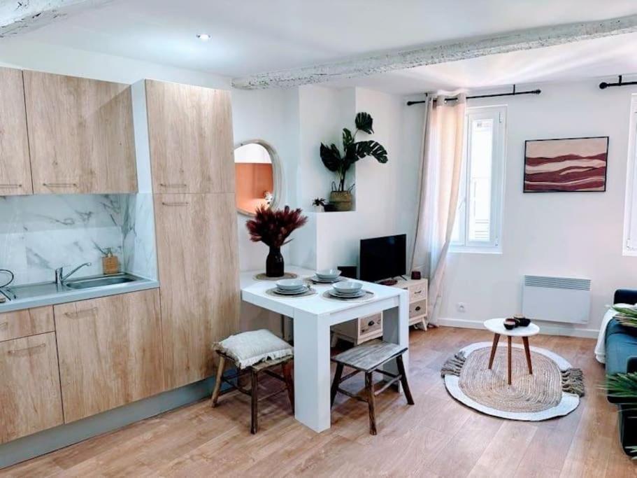Studio Aux Pieds Des Parfumeries Grasse Eksteriør billede