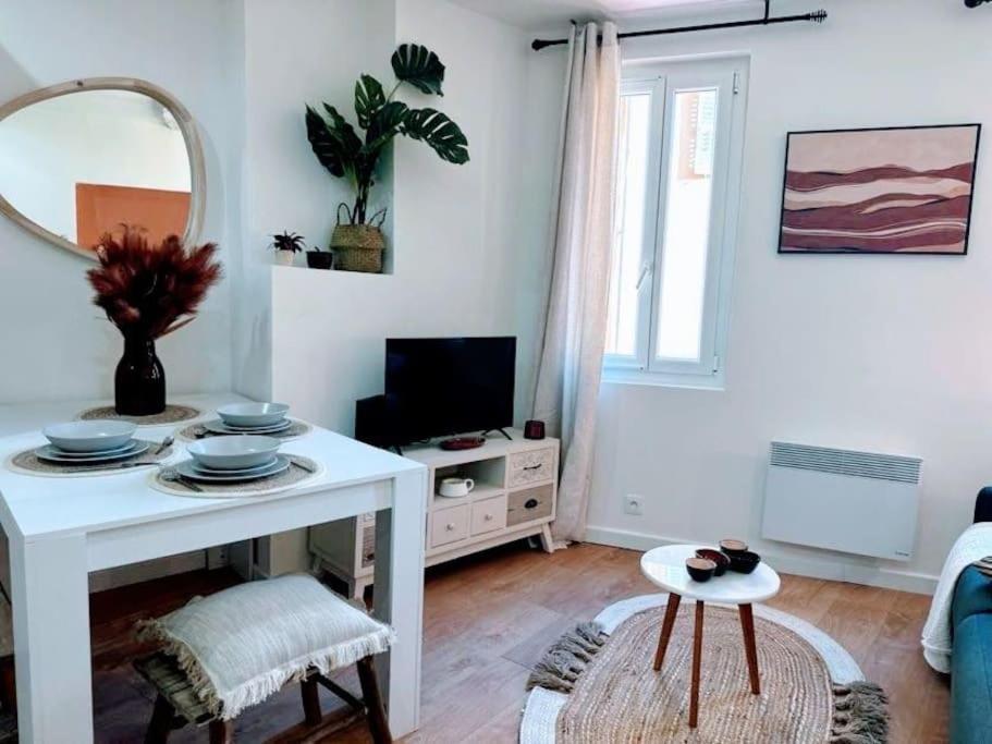 Studio Aux Pieds Des Parfumeries Grasse Eksteriør billede